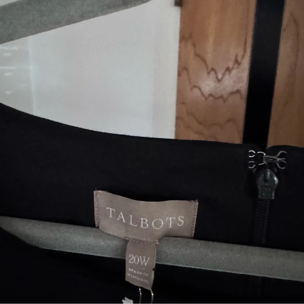 Talbots Black Sleeveless Shift Dress with Side Buttons women 20w